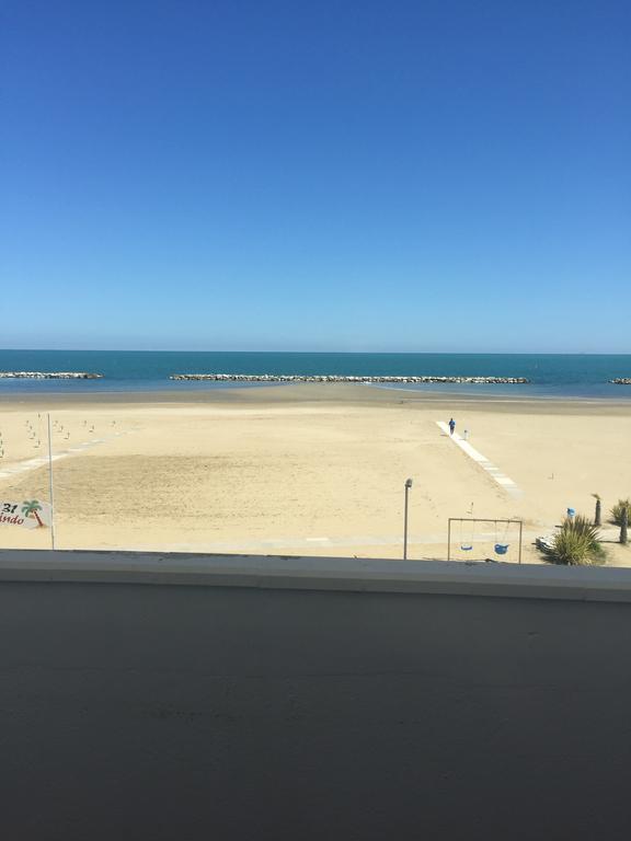 Hotel Belvedere Spiaggia Rimini Dış mekan fotoğraf